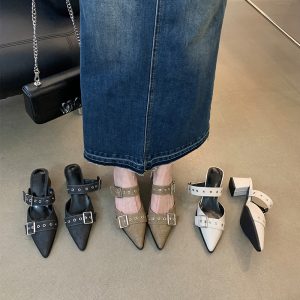 2024 Spring Pointed Toe Low Heel Closed Toe Slippers for Women with One-Strap Chunky Heel Rivet Half Slippers